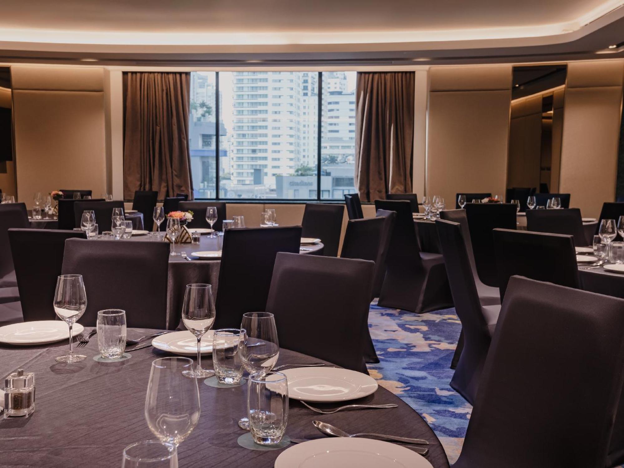 Aira Sukhumvit 11 - Sha Hotel