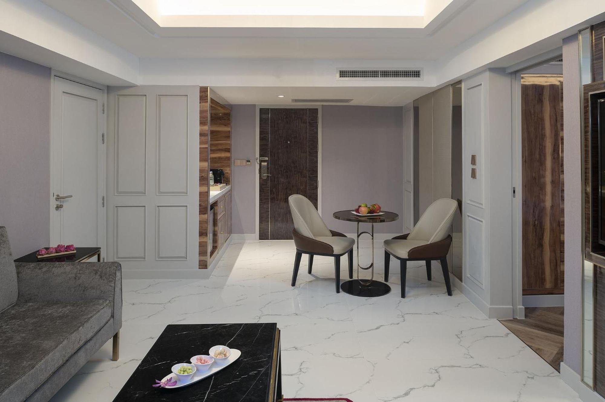 Aira Sukhumvit 11 - Sha Hotel