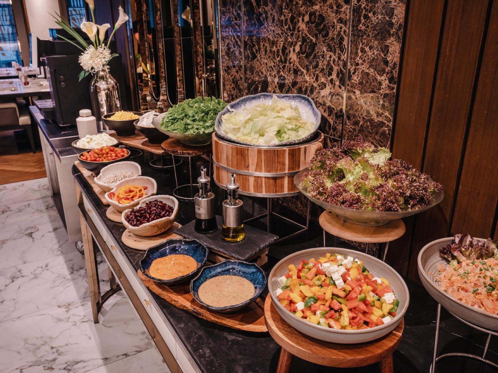 Aira Sukhumvit 11 โรงแรม กรุงเทพมหานคร