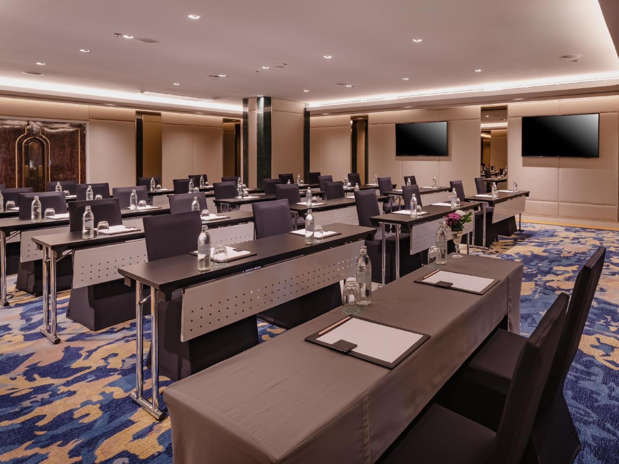 โรงแรม Aira Sukhumvit 11