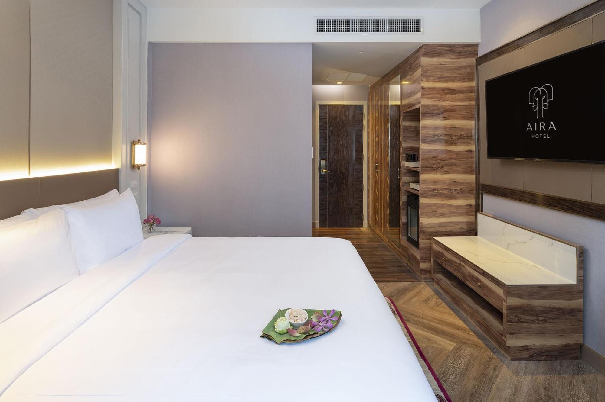 Aira Sukhumvit 11 โรงแรม