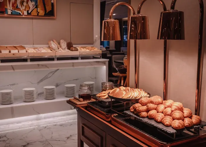 Aira Hotel Bangkok Sukhumvit 11